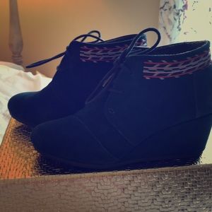 Toms blue suede booties